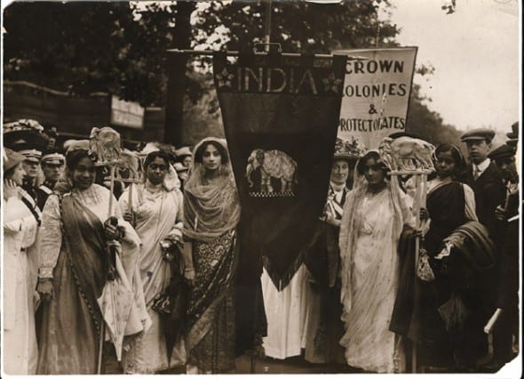 Black and white photo of Indian suffragettes in a procession of 1911